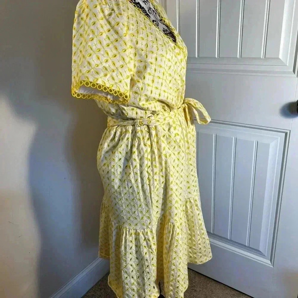 Gibson Latimer Eyelet Dress NWT - Picture 7 of 11